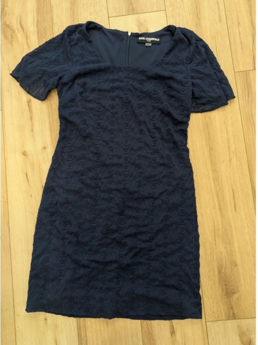🛍️ Karl Lagerfeld Navy Eyelet Shift Dress Size 8